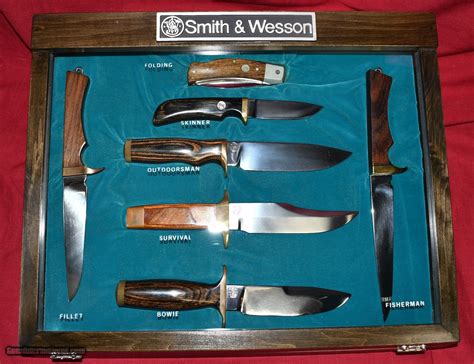 knife showcase